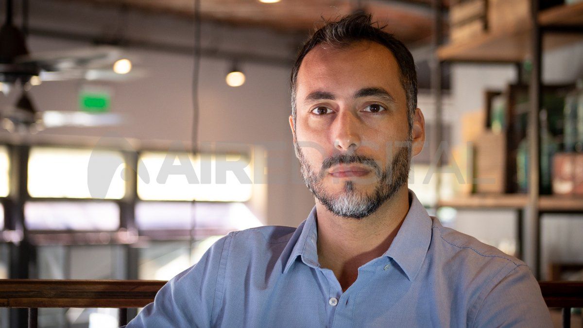 El abogado Marcelo Temperini habló en exclusiva con AIRE sobre cómo proteger a niños y adolescentes en el mundo digital. El abogado Marcelo Temperini habló en exclusiva con AIRE sobre cómo proteger a niños y adolescentes en el mundo digital.