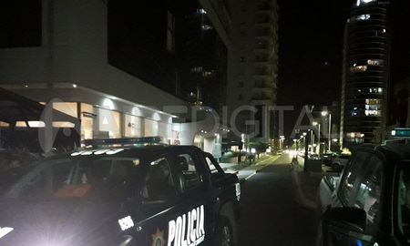 Durante la noche del martes la zona portuaria se vio llena de móviles policiales. Durante la noche del martes la zona portuaria se vio llena de móviles policiales.