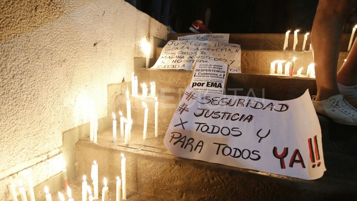 Miles de vecinos de Rafaela se movilizaron contra la inseguridad y pidieron justicia por la muerte de Gonzalo Glaria.