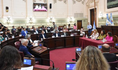 Diputados de Santa Fe se reunieron con representantes de universidades y Conicet por los recortes presupuestarios. Diputados de Santa Fe se reunieron con representantes de universidades y Conicet por los recortes presupuestarios.