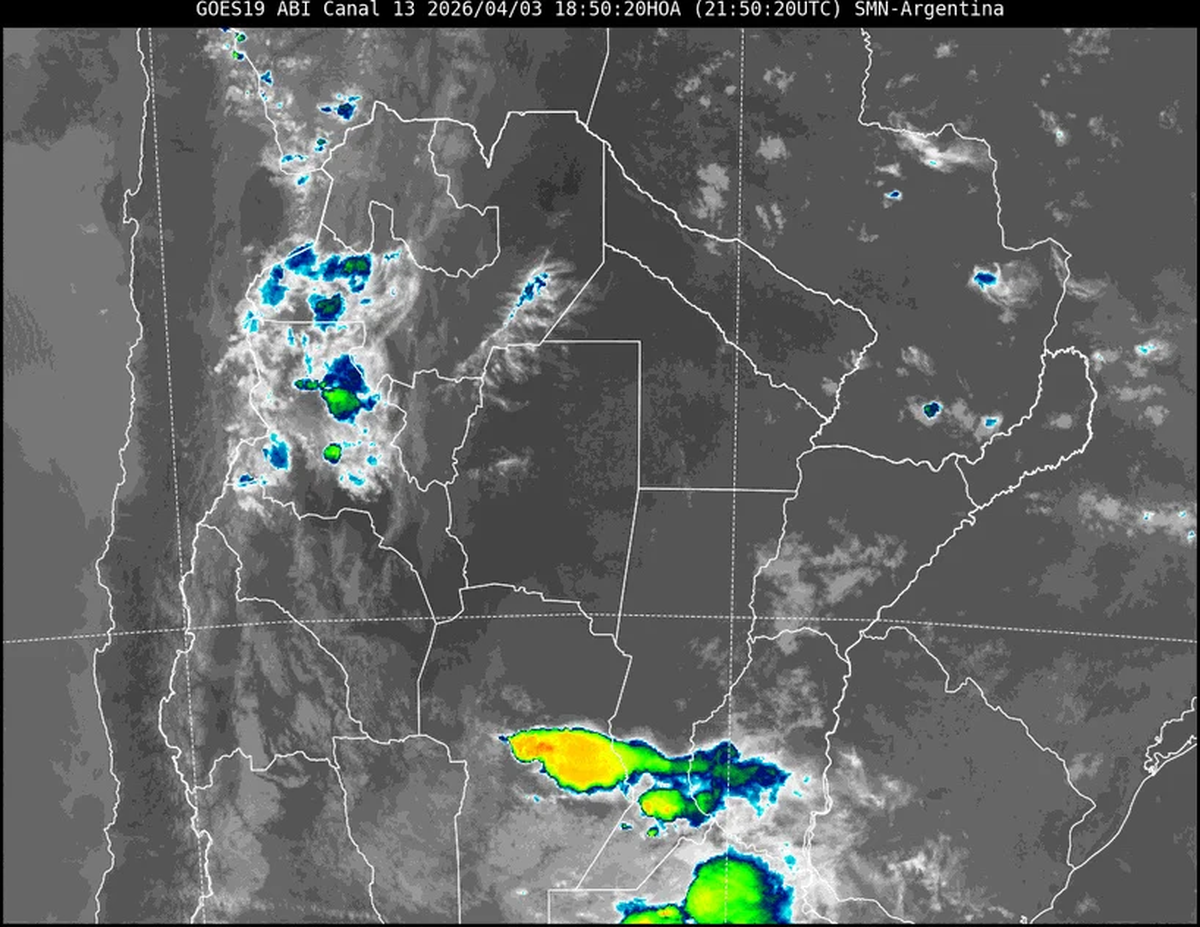 La imagen satelital muestra abundante nubosidad asociada a fuerte inestabilidad.&nbsp;