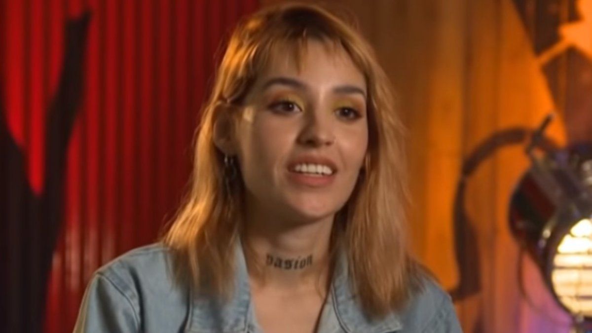 Las polémicas que envuelven a La Voz Argentina son tremendas: esta vez descubrieron que una participante tiene su carrera artística.
