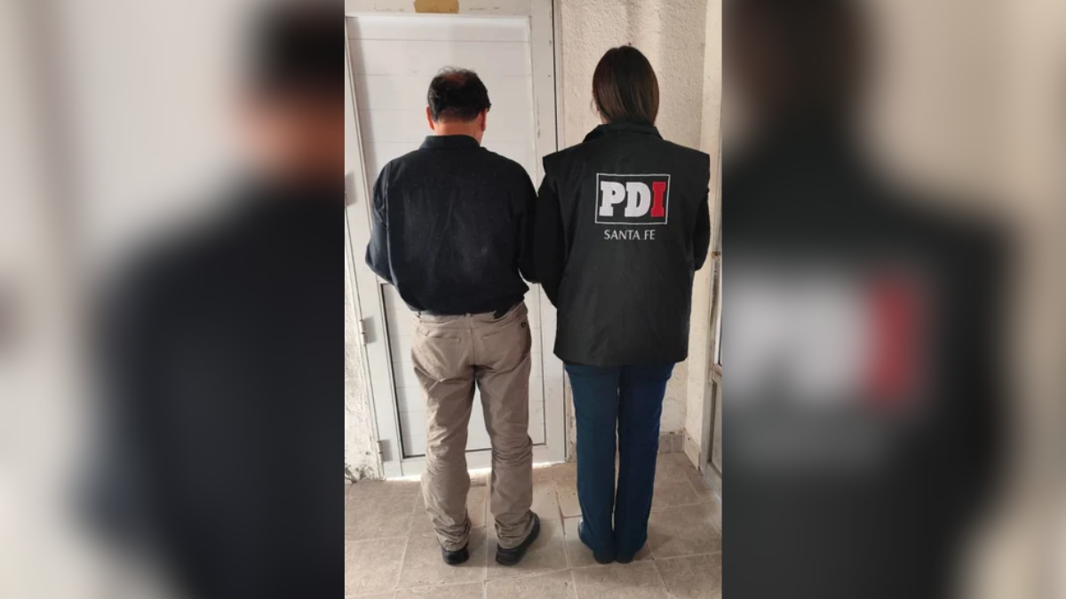 El agresor tiene 53 años, retiró por la fuerza a su ex pareja de una vivienda en Cañada de Gómez y luego la abusó sexualmente. El agresor tiene 53 años, retiró por la fuerza a su ex pareja de una vivienda en Cañada de Gómez y luego la abusó sexualmente.