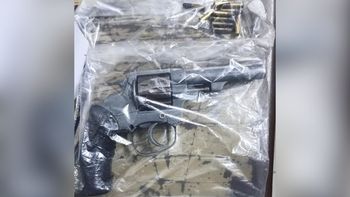 Un hombre fue aprehendido con un arma de fuego tras un violento episodio en Varadero Sarsotti