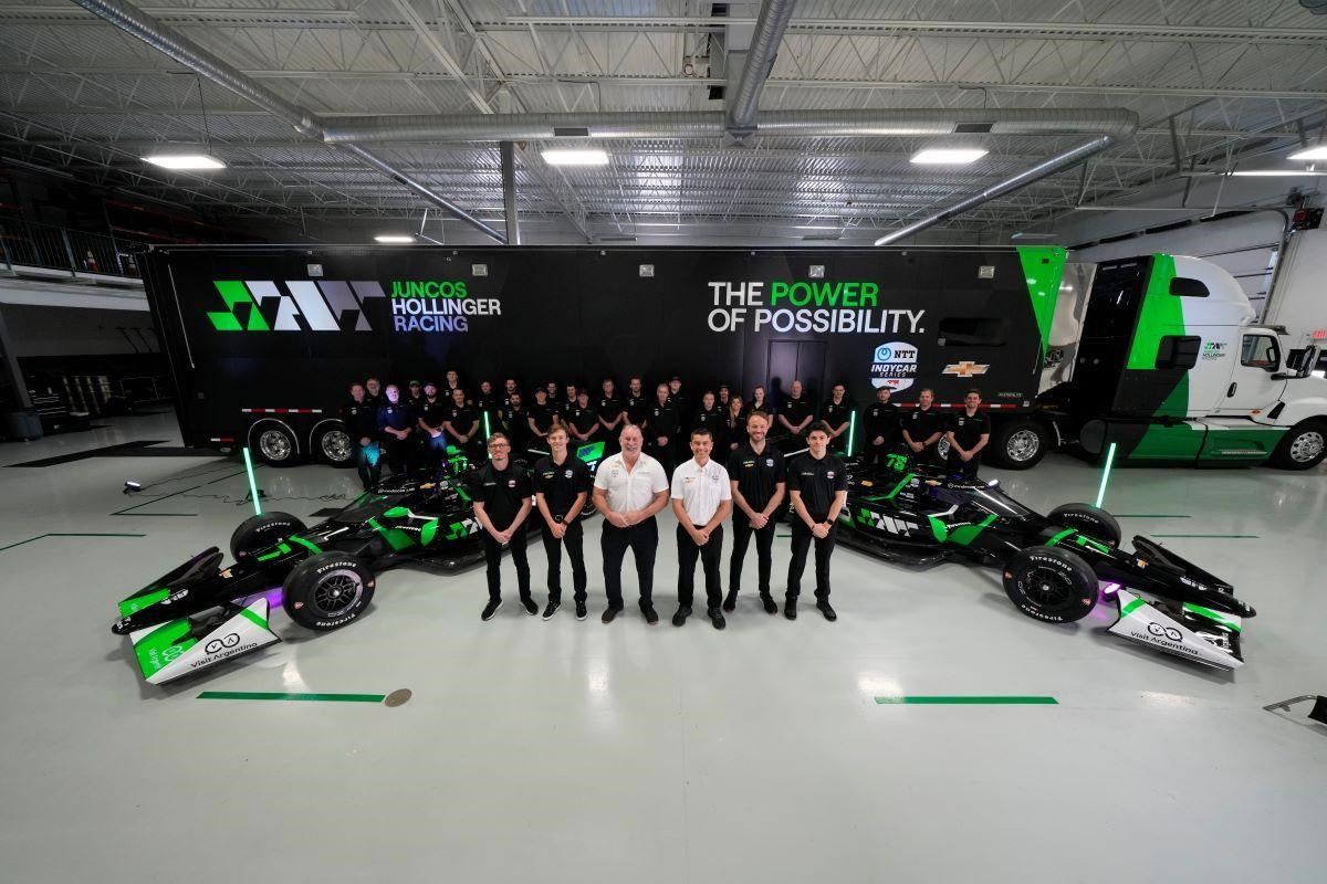 La presentación oficial del Juncos Hollinger Racing para la temporada 2023 de la Indycar se realizó el pasado sábado 28 de enero en Indianápolis, donde se encuentra la sede del equipo, cuyo lema para este año es The Power of Possibility (El poder de la posibilidad).
