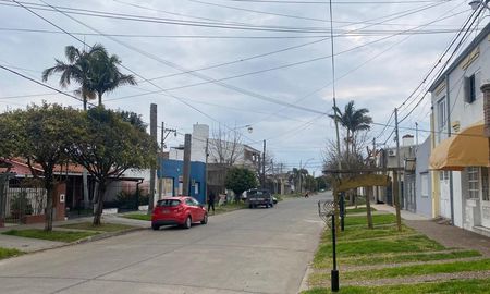 Residentes de barrio Guadalupe Oeste insisten con el reclamo por medidas que mejoren la situación de inseguridad que vienen atravesando hace varias semanas. Residentes de barrio Guadalupe Oeste insisten con el reclamo por medidas que mejoren la situación de inseguridad que vienen atravesando hace varias semanas.