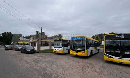 Paro de colectivos en Santa Fe: las líneas 4 y 14 no funcionan por tiempo indeterminado Paro de colectivos en Santa Fe: las líneas 4 y 14 no funcionan por tiempo indeterminado