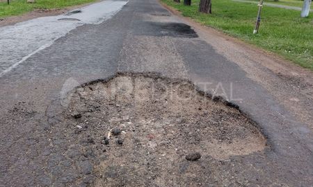 Rotura del pavimento sobre Vélez Sarsfield Rotura del pavimento sobre Vélez Sarsfield