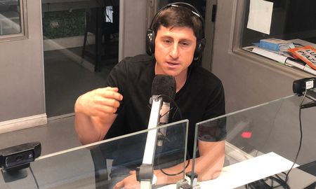 En diálogo con el programa Pasan Cosas, el dirigente socialista habló del desarrollo de la campaña electoral y aseguró que “no hay que aflojar”. En diálogo con el programa Pasan Cosas, el dirigente socialista habló del desarrollo de la campaña electoral y aseguró que “no hay que aflojar”.