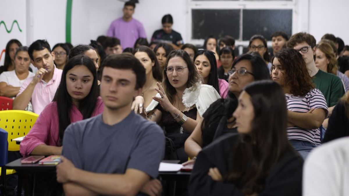Academia CCU, el programa que ya eligieron más de 10 mil emprendedores para potenciar sus pymes. Academia CCU, el programa que ya eligieron más de 10 mil emprendedores para potenciar sus pymes.