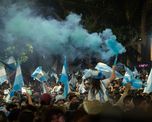 Argentina se convirtió en finalistas en el Mundial 2026 y Santa Fe salió a las calles a celebrar el triunfo de Argentina ante Inglaterra. Argentina se convirtió en finalistas en el Mundial 2026 y Santa Fe salió a las calles a celebrar el triunfo de Argentina ante Inglaterra.