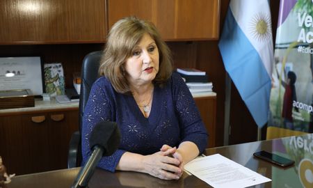 La ministra de Educación, Adriana Cantero en Buenos Aires para definir detalles sobre la extensión horaria. La ministra de Educación, Adriana Cantero en Buenos Aires para definir detalles sobre la extensión horaria.