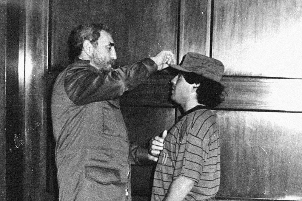 Fidel y Diego Maradona