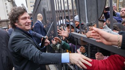 Javier Milei y una semana para el olvido en el Congreso: tres derrotas al hilo y el vínculo con Macri en jaque