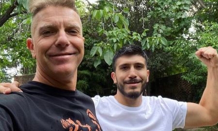 Nahuel me construyó a mí como padre, no tengo más que palabras de agradecimiento para Nahu porque él me hizo mejor tipo, me hizo mejor persona”, sumó, orgulloso. Nahuel me construyó a mí como padre, no tengo más que palabras de agradecimiento para Nahu porque él me hizo mejor tipo, me hizo mejor persona”, sumó, orgulloso.
