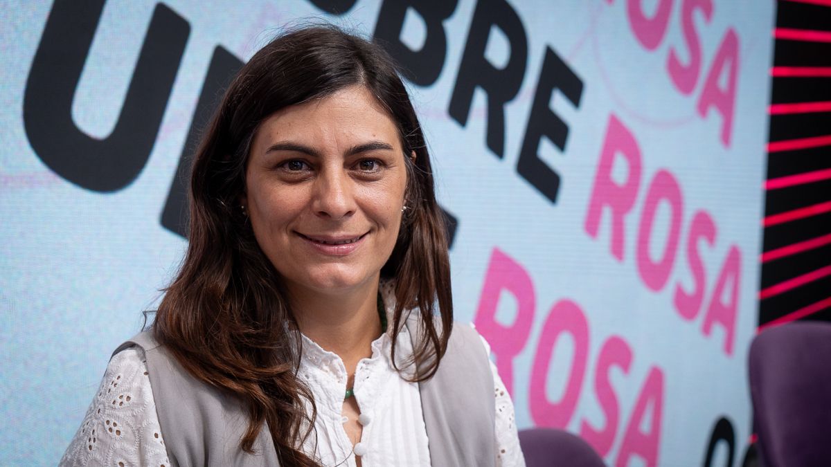 Carolina Capovilla pasó por los estudios de AIRE en el marco de Octubre Rosa.