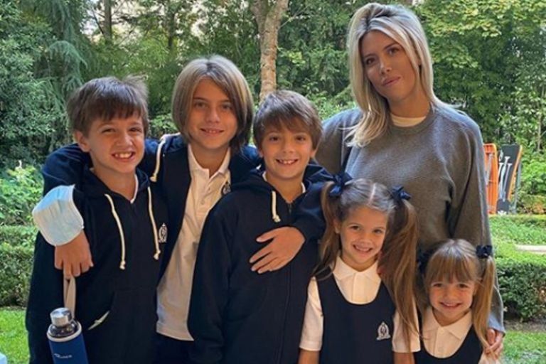 Wanda Nara tiene que hacerse cargo de sus hijos.