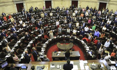 El bloque de diputados de la Unión Cívica Radical (UCR) confirmó que este miércoles dará quórum para el tratamiento del proyecto de ley ómnibus.