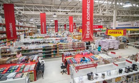 La gerencia del Makro Santa Fe desmintió la versión de que la empresa se iba del país. La gerencia del Makro Santa Fe desmintió la versión de que la empresa se iba del país.