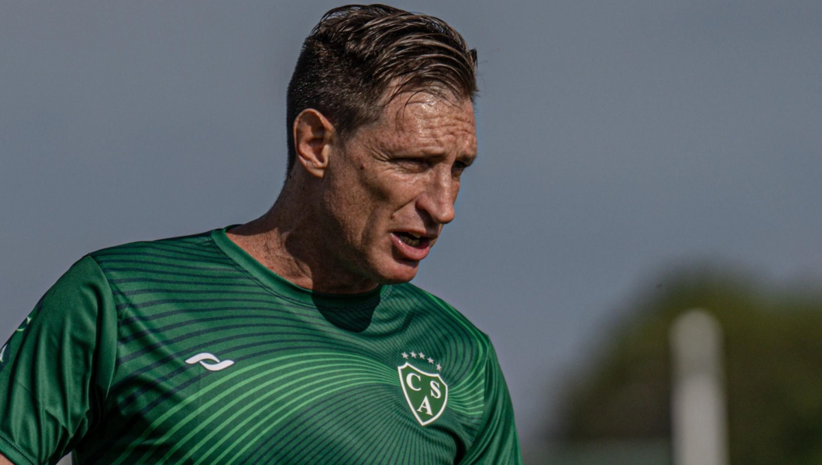 Facundo Sava debuta como DT de Sarmiento este lunes frente a San Lorenzo. Facundo Sava debuta como DT de Sarmiento este lunes frente a San Lorenzo.
