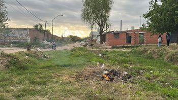 Así se encuentra el corazón de barrio Los Hornos actualmente. El punto crítico se encuentra en Ruperto Godoy y Gobernador Freyre.