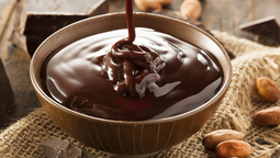altText(Ganache de chocolate para relleno: la receta para usar en todos tus postres)}