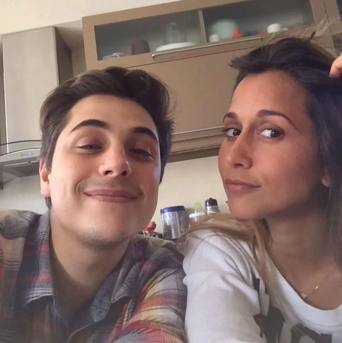 Carla Rocuzzo y Derek Piolo. Carla Rocuzzo y Derek Piolo.