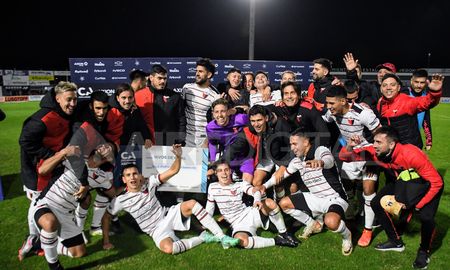 Una figura de Colón rompió el silencio y aseguró se quiere quedar: Si el club pone el dinero... Una figura de Colón rompió el silencio y aseguró se quiere quedar: Si el club pone el dinero...