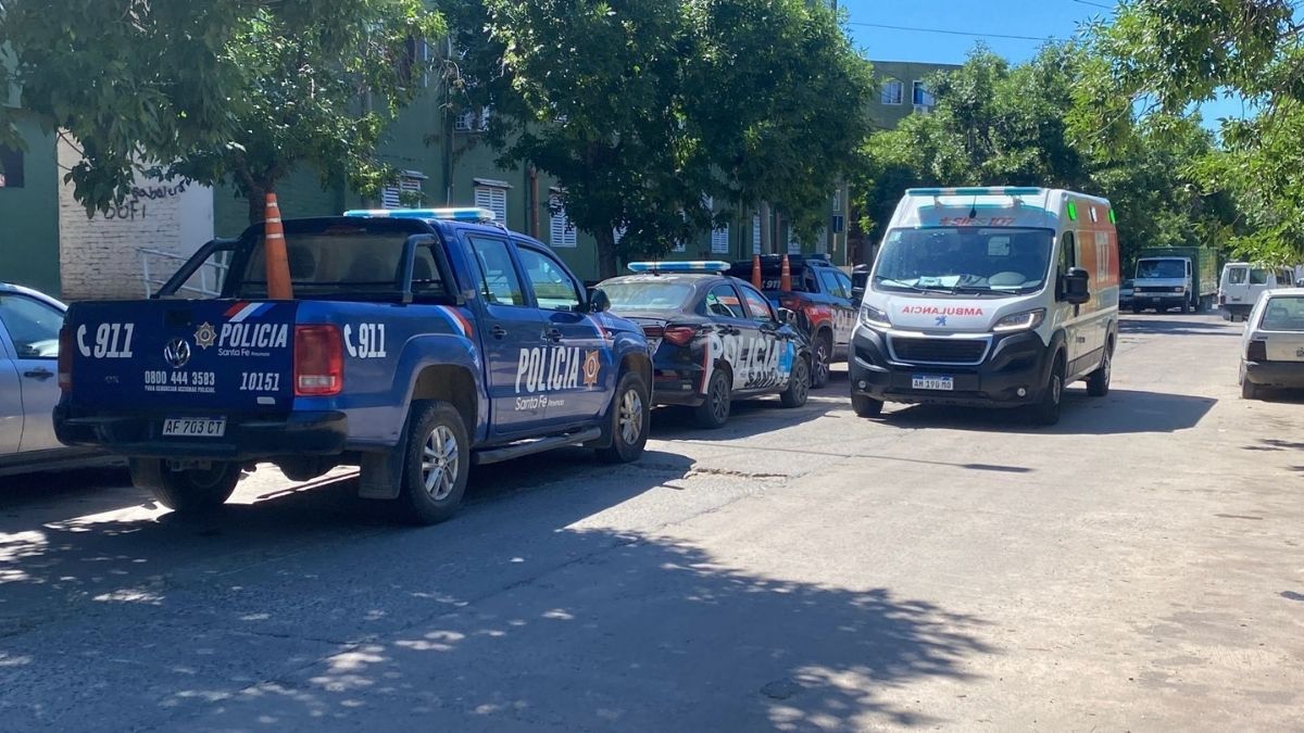 La policía y una unidad del 107 intervinieron tras la balacera en Fonavi San Jerónimo
