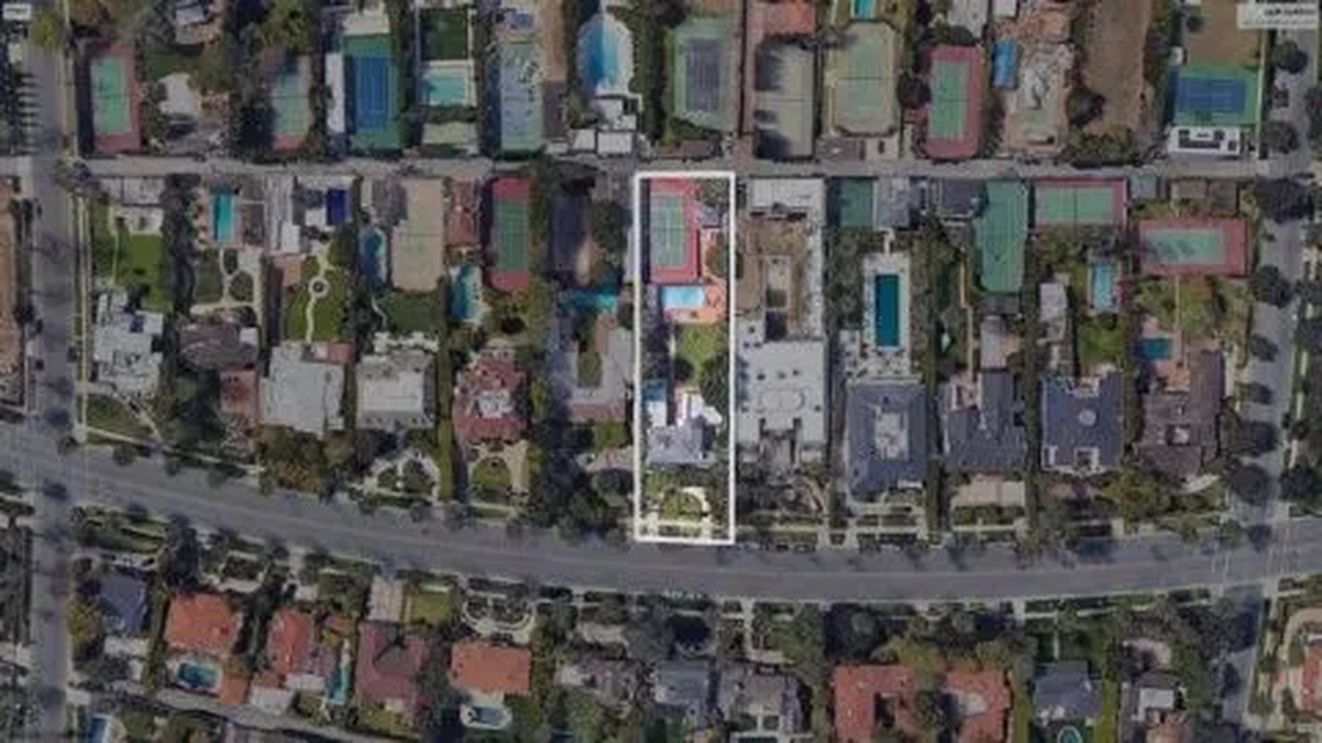 La vista aérea de la casa donde vivía Al Pacino en Beverly Hills.