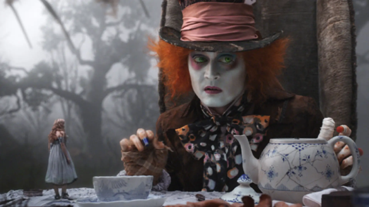 El sombrerero de la película Alicia en el País de las Maravillas.