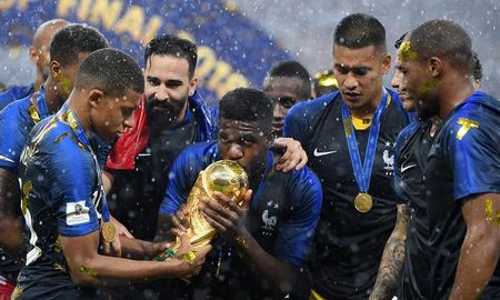 Samuel Umtiti, campeón del mundo con Francia en 2018, anunció su retiro del fútbol a los 31 años. Samuel Umtiti, campeón del mundo con Francia en 2018, anunció su retiro del fútbol a los 31 años.