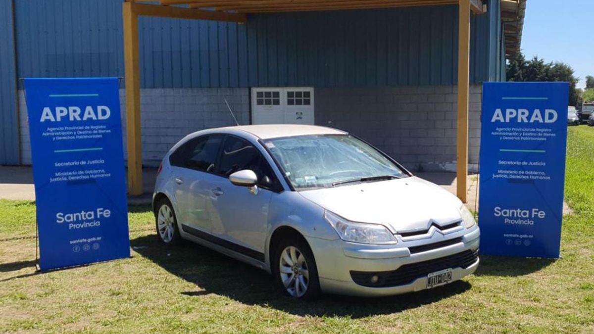 Uno de los autos Citroën que será subastado a fines de octubre.