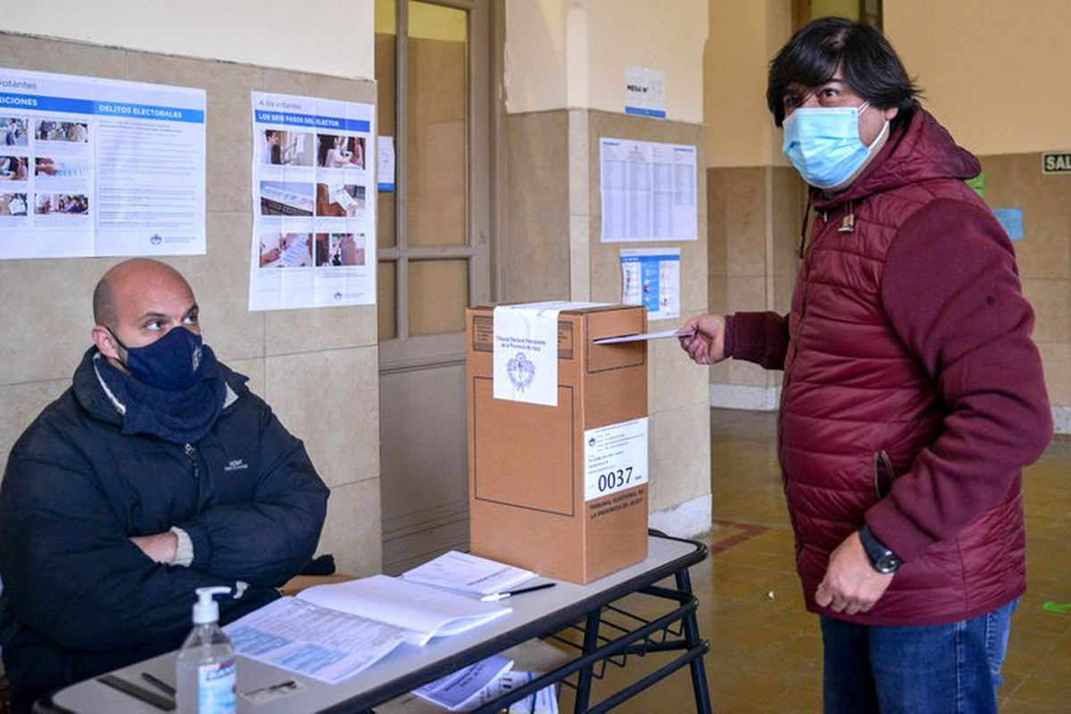 Qui&eacute;nes no tienen la obligaci&oacute;n de ir a votar.