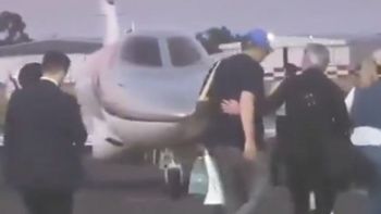 El vuelo de Adorni y un periodista en jet privado a Punta del Este