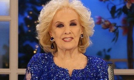 La Chiqui evoluciona favorablemente. El jueves le colocaron dos stents por una obstrucción coronaria. La Chiqui evoluciona favorablemente. El jueves le colocaron dos stents por una obstrucción coronaria.