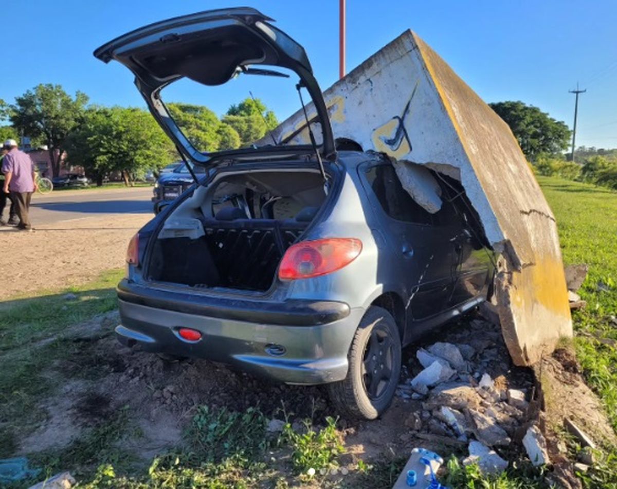 El hecho ocurrió en la intersección de Ruta 1 y avenida Presidente Perón.