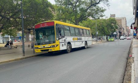 La emergencia en movilidad permitirá modificar recorridos de los colectivos urbanos, sin previa autorización del Concejo municipal de Santa Fe. La emergencia en movilidad permitirá modificar recorridos de los colectivos urbanos, sin previa autorización del Concejo municipal de Santa Fe.