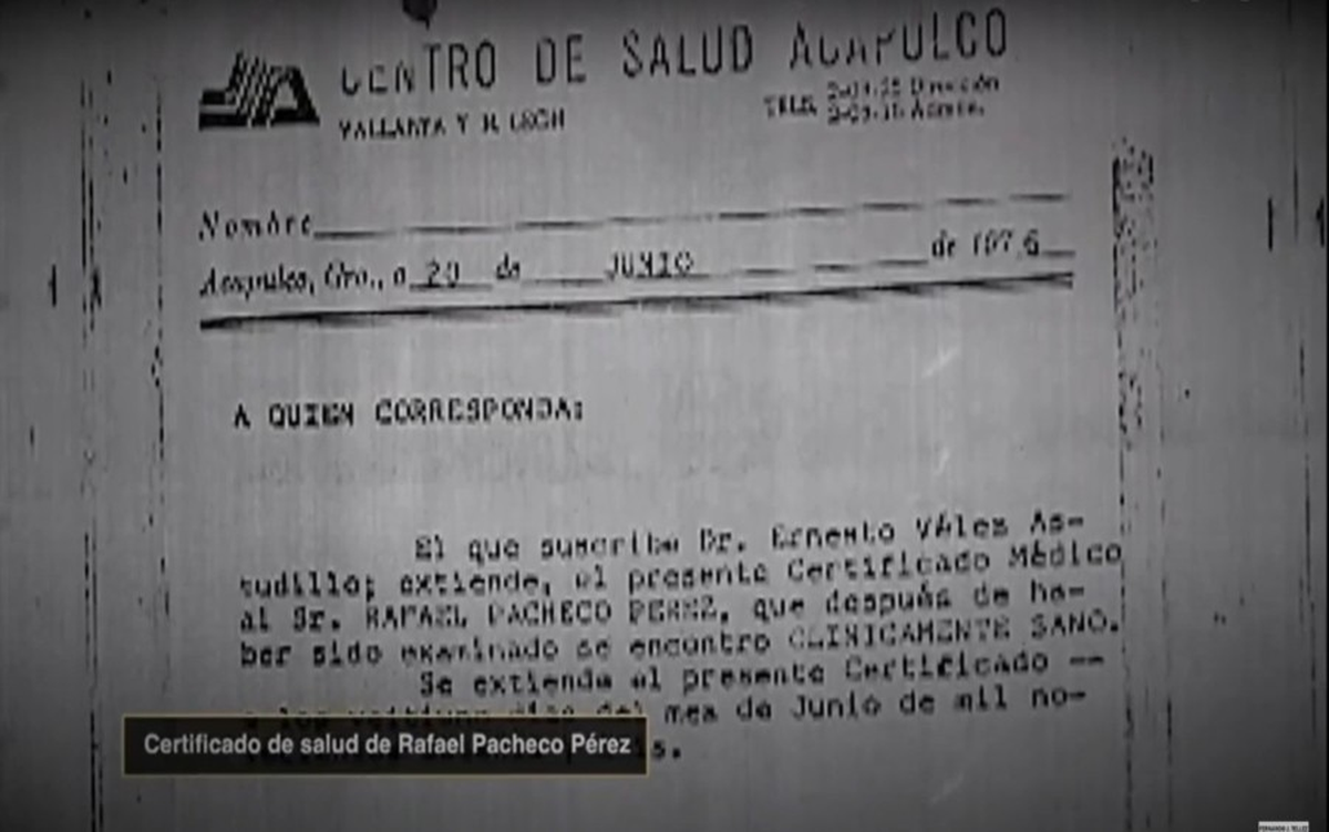 Cuando el joven piloto tocó tierra, lo recibieron autoridades policiales y de salud, quienes lo llevaron al Centro de Salud de Acapulco para analizar su estado físico.