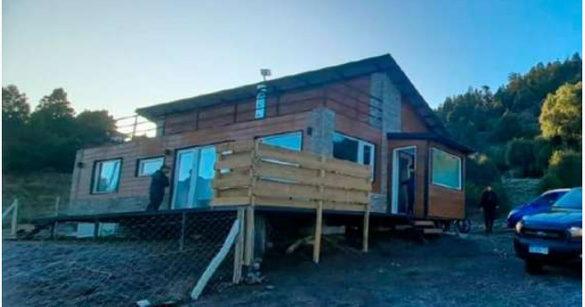 La casa de la pareja que abandonó a los mellizos africanos (Foto: Infobae).