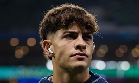 El Palmeiras de Brasil hizo una millonaria oferta por el santafesino Agustín Giay. El Palmeiras de Brasil hizo una millonaria oferta por el santafesino Agustín Giay.