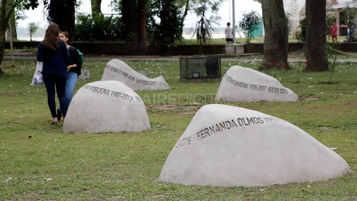 Un memorial para recordar a las víctimas de femicidios en la costanera santafesina