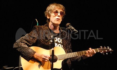 Efemérides del 8 de febrero: en 2012 fallece Luis Alberto Spinetta, el Flaco. Efemérides del 8 de febrero: en 2012 fallece Luis Alberto Spinetta, el Flaco.