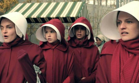 El cuento de la criada, la serie protagonizada por Elisabeth Moss estrena su cuarta temporada en Paramount+. El cuento de la criada, la serie protagonizada por Elisabeth Moss estrena su cuarta temporada en Paramount+.