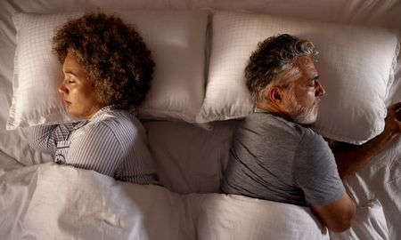 El sleep divorce es tendencia entre los millennials que buscan mejorar su salud emocional. El sleep divorce es tendencia entre los millennials que buscan mejorar su salud emocional.