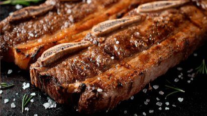 El sencillo truco casero para ablandar la carne antes de un asado