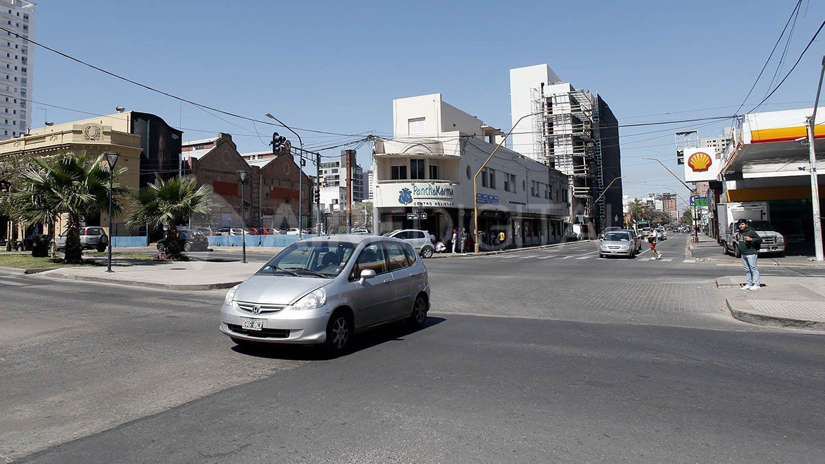 Boulevard&nbsp;Pellegrini esquina Rivadavia
