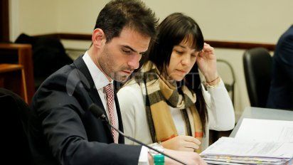 Detuvieron a un bioquímico de la policía en Esperanza por encubrimiento en una causa de abuso