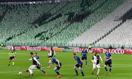 Juventus-Inter disputado el 8 de marzo, poco tiempo antes de la imposición de medidas preventivas a causa de la pandemia de coronavirus en Italia. Juventus-Inter disputado el 8 de marzo, poco tiempo antes de la imposición de medidas preventivas a causa de la pandemia de coronavirus en Italia.