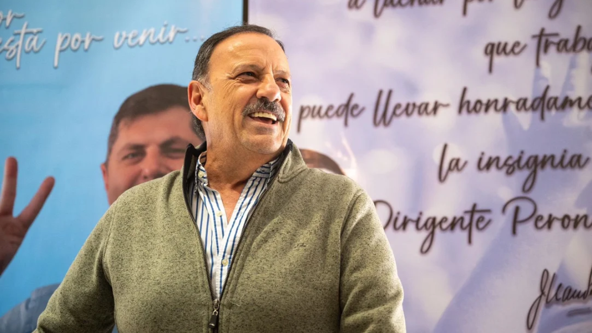 A través de una decisión unánime